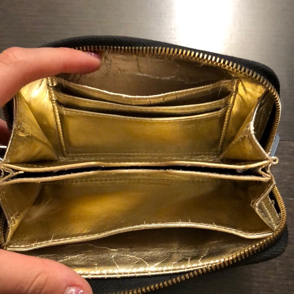 Michael Kors wristlet - Picture 3 of 3